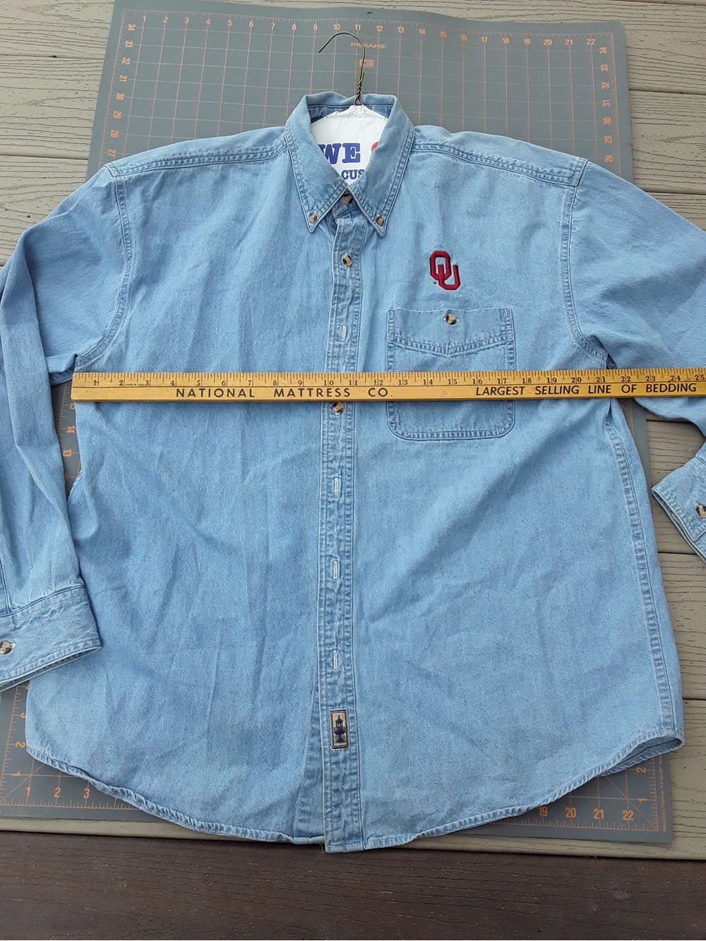 Vintage Blue Pointe Oklahoma Sooners Embroidered Denim Shirt Size L Sportswear